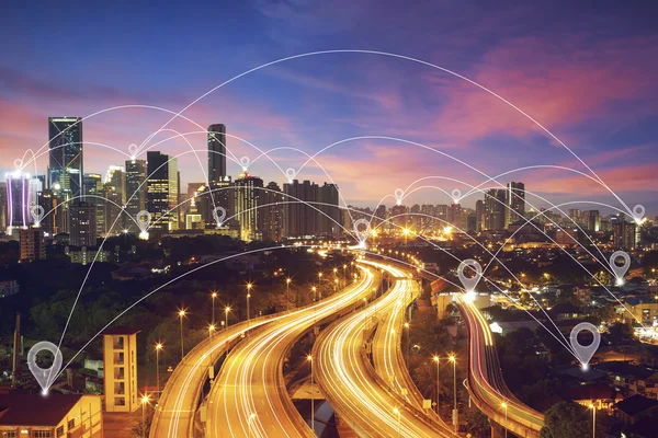 Akıllı şehir ve kablosuz iletişim kavramı — Stok fotoğraf