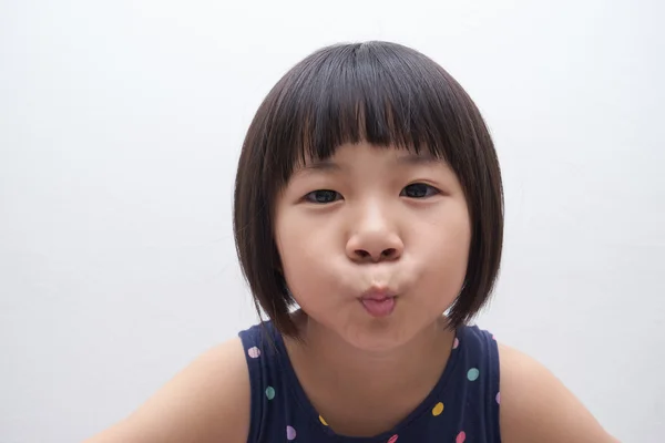 Menina bonito pouco — Fotografia de Stock