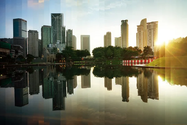 Kuala Lumpur città notte per giorno — Foto Stock