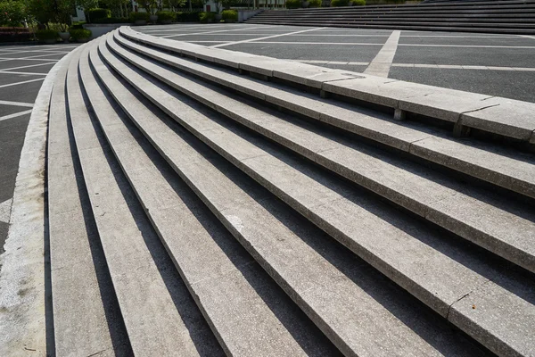 Meydanı boş merdivende — Stok fotoğraf