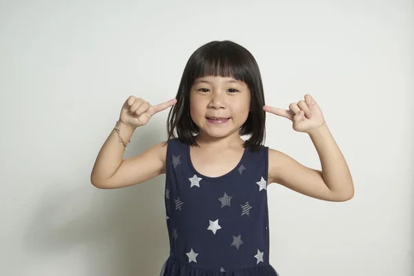 귀엽고 작은 아시아 소녀 — 스톡 사진