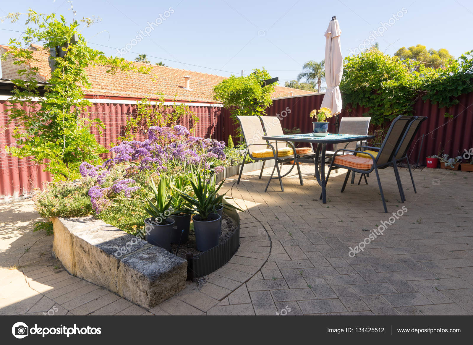 Giardino terrazza vista — foto stock © jamesteohart #134425512 Giardino in terrazza