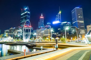 Elizabeth Quay içinde modern binalar