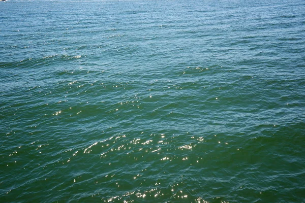 Επιφάνεια της θάλασσας, με κύματα — Φωτογραφία Αρχείου