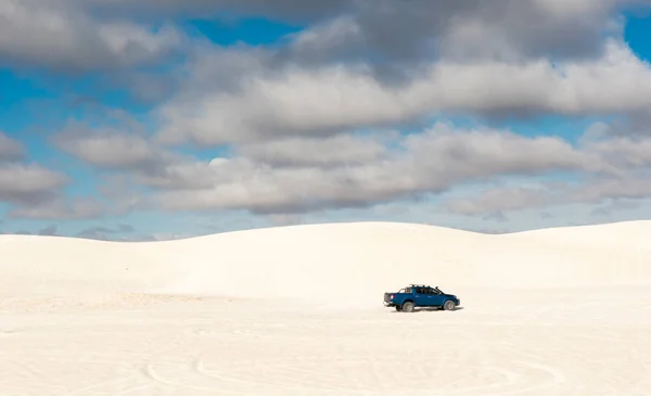 랜스 린 언덕에서 운전 하는 모래 언덕 — 스톡 사진