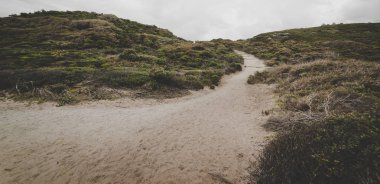 Torndirrupnational Park'ta plaj için adımları