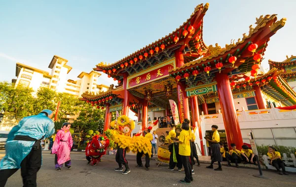 Malaysian Traditional Lion Dance performers — Stock Photo, Image