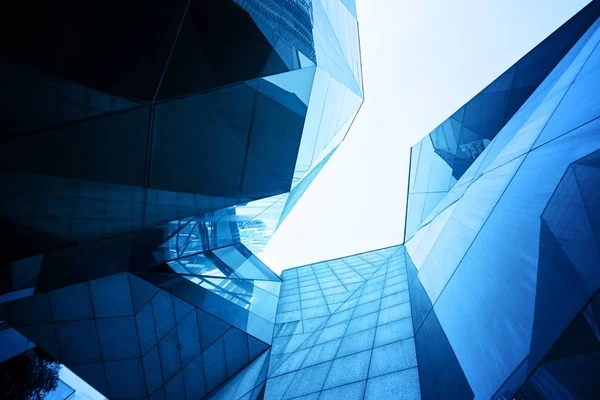 Fassade im modernen Polygon-Design — Stockfoto