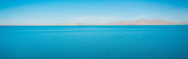 Hermoso lago azul en Tíbet —  Fotos de Stock