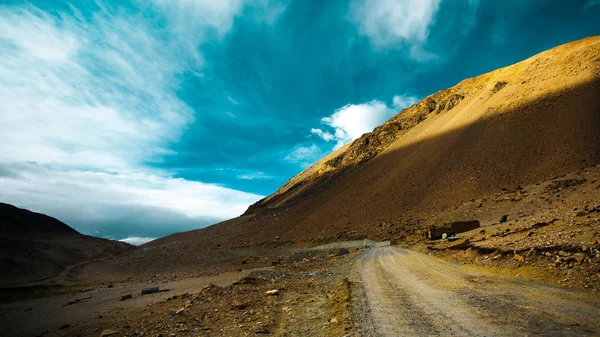 Vista de la carretera en el desierto —  Fotos de Stock