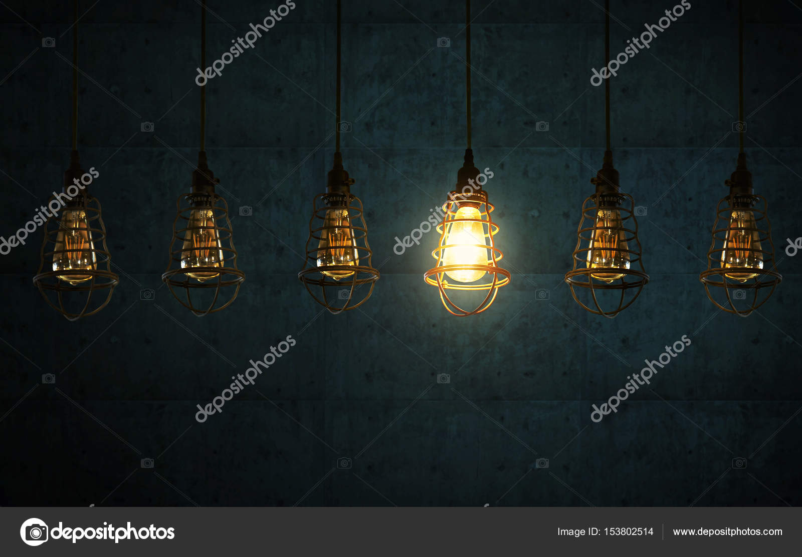 Bombillas colgadas en el techo — Foto de stock © jamesteohart #153802514