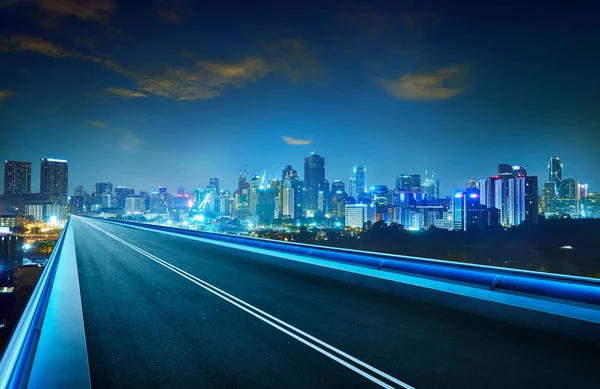 Empty asphalt flyover — Stock Photo, Image