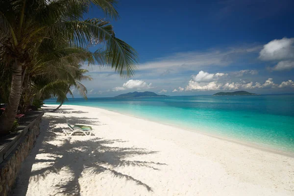 Rawa-sziget gyönyörű trópusi tengerpart. — Stock Fotó