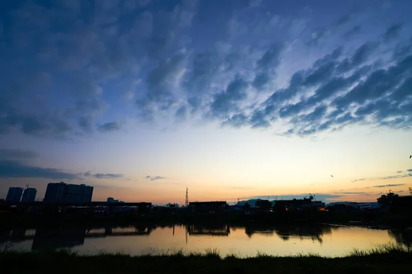 Красива Дивовижна Природа Схід Сонця Небо Хмарами — стокове фото