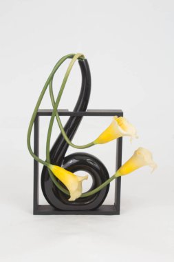 Çiçek vazo aranjman