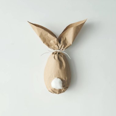 Paskalya tavşanı hediye