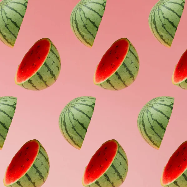 Aufgeschnittene reife Wassermelonen — Stockfoto
