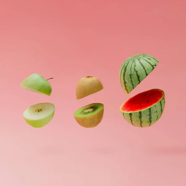 Skivad vattenmelon med äpple och kiwi — Stockfoto