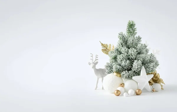 Nieuwjaar Lay Out Met Witte Besneeuwde Kerstboom Hertenspeelgoed Met Gouden — Stockfoto