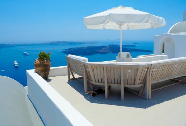 Kıyıda yazları dinlenmek.