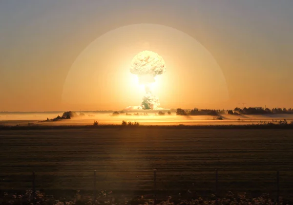 The explosion of the atomic bomb. — Stock Photo, Image