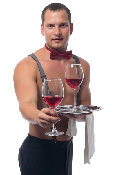 Bartendern ger rött vin till dig på en vit bakgrund — Stockfoto