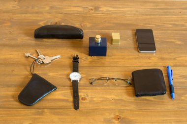 erkek şeyler için iş, masaya düzenli kavramı