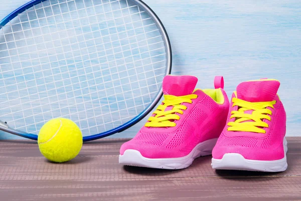 Tenis oynamak için gök spor arka plan