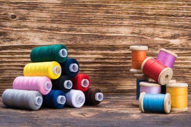 set ve eski konuları bir sürü iş parçacığında yeni farklı renk