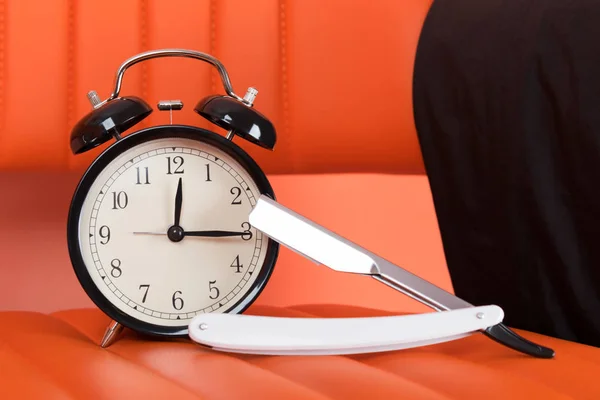 The clock stands in the free place, for shaving your beard — Stock Photo, Image