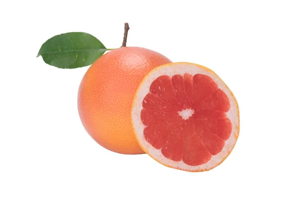 Grapefruit Met Groen Blad Witte Achtergrond Naast Helft Een Vrucht — Stockfoto