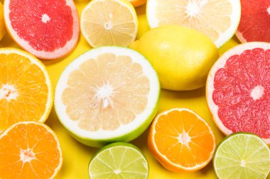 narenciye meyve kesilmiş dilimleri görünümünü top