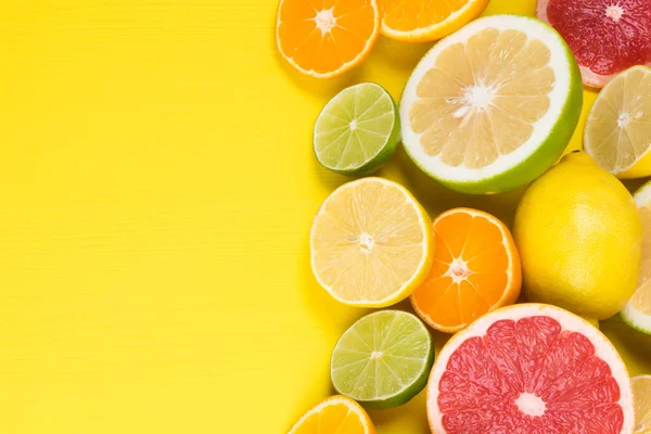 Fondo Giallo Agrumi Con Vitamina Vari Frutti — Foto Stock