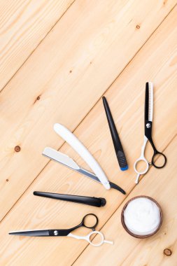 hafif ahşap arka plan, Bakımı ve saç bakım nesnelerle