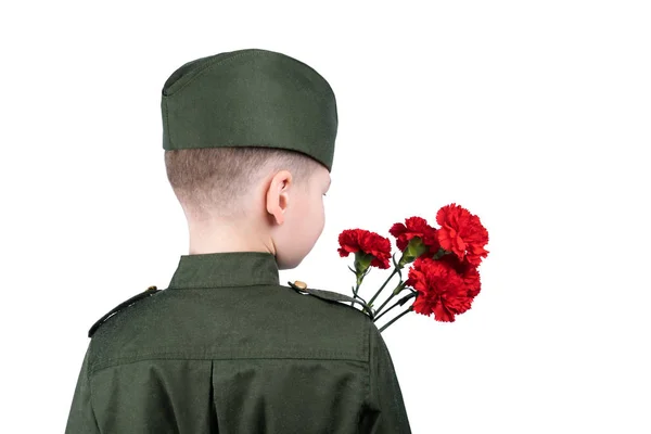 Pojke Militäruniform Håller Bukett Röda Blommor Sin Hand Vyn Från — Stockfoto