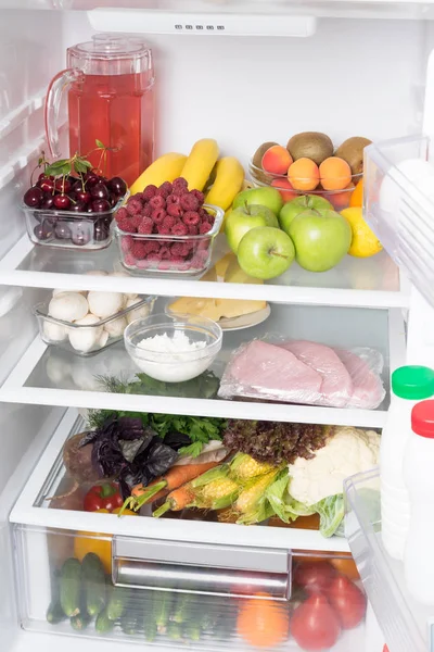 Открытый Холодильник Овощами Фруктами Вид Спереди — стоковое фото
