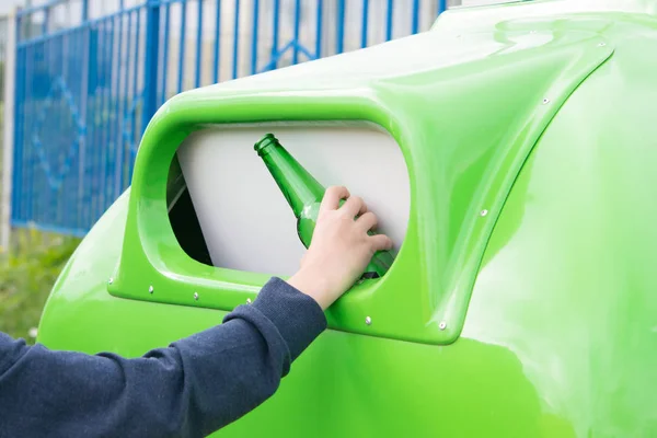 Child Boy Hand Throwing Empty Glass Bottle Trash Can — Stock Photo, Image