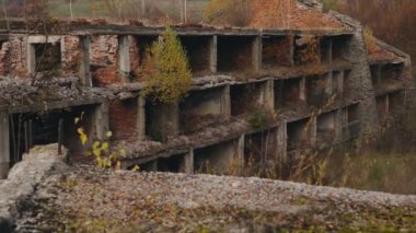 Terk edilmiş evleri Turizm Merkezi Ukrayna Batı Karpatlar kalbinde
