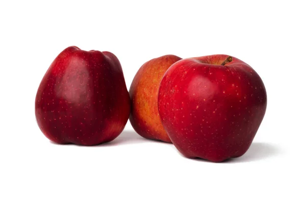 Manzana roja fresca saludable en el fondo blanco — Foto de Stock