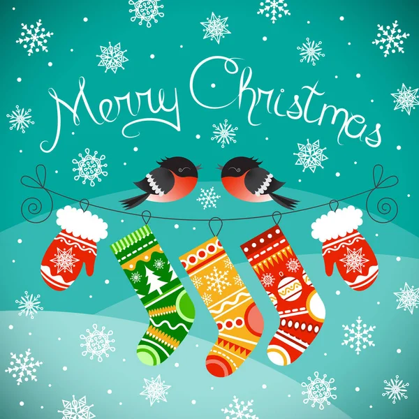 Frohe Weihnachten. Gimpel auf der Linie mit Weihnachtshandschuhen und Socken. Schneeflocken und schneebedeckte Hügel Hintergrund. — Stockvektor