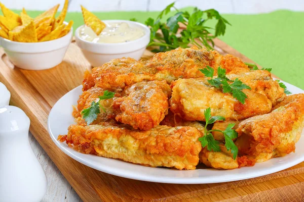 Marbled perches deep fried in batter — Stock Photo, Image