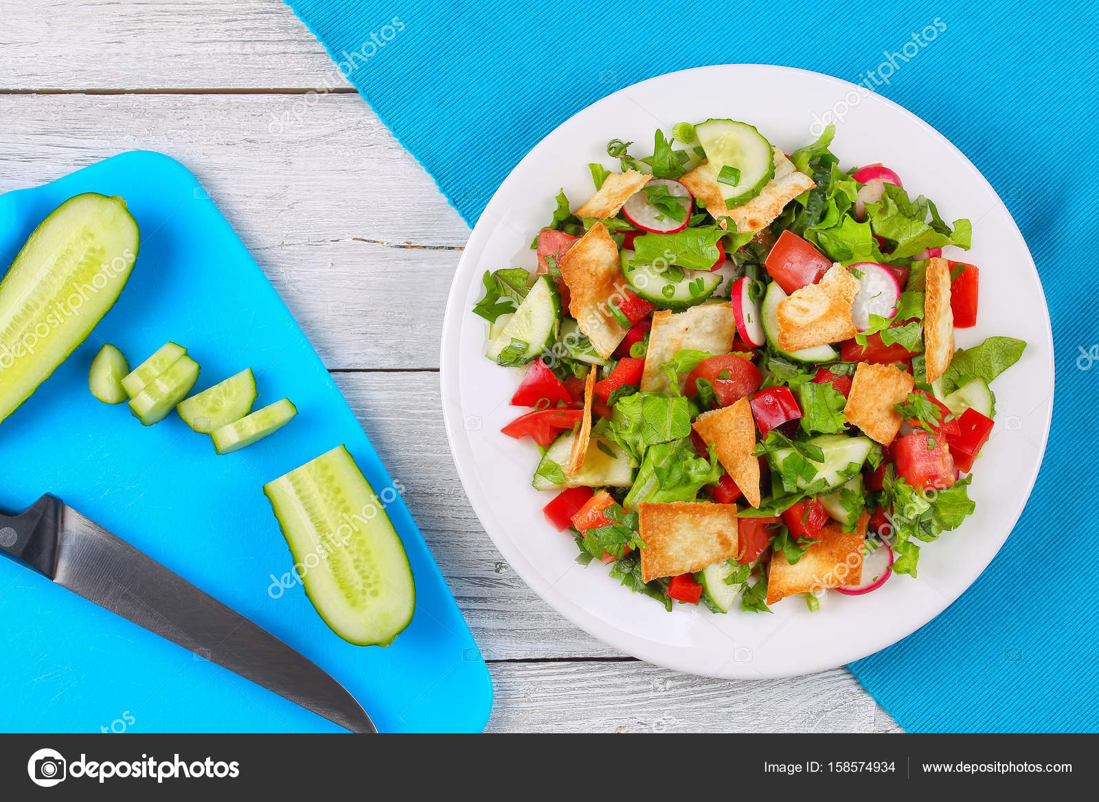 Ekmek Salatası Tarifi Ekmek Salatası Tarifi