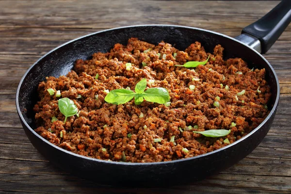 Köttfärs stuvad med tomatsås — Stockfoto