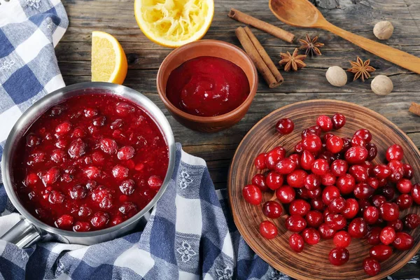 Delicious cranberry sauce in a saucepan — Stock Photo, Image