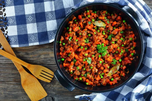 Ragu clásico con carne picada, verduras —  Fotos de Stock