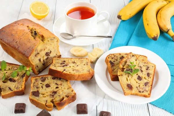 Close-up of freshly baked delicious banana bread — Stock Photo, Image