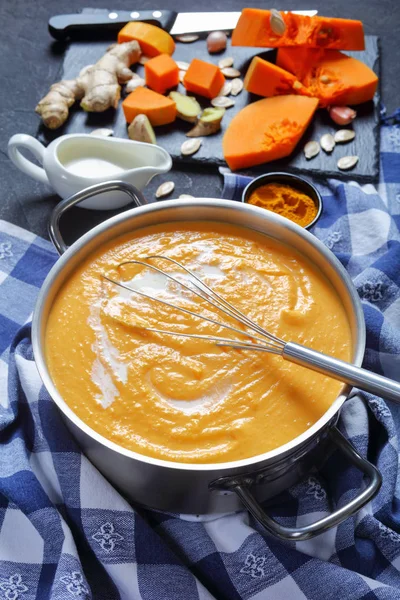 Close-up of Creamy Roasted savory Pumpkin Soup — Stock Photo, Image