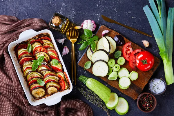 Tian Provencal Guarnición Verduras Horno Una Bandeja Para Hornear Sobre — Foto de Stock