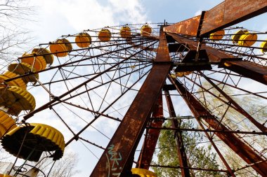 Çernobil bölgesi için tur tuşuna basın