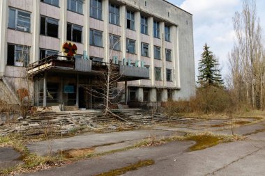 Çernobil bölgesi için tur tuşuna basın